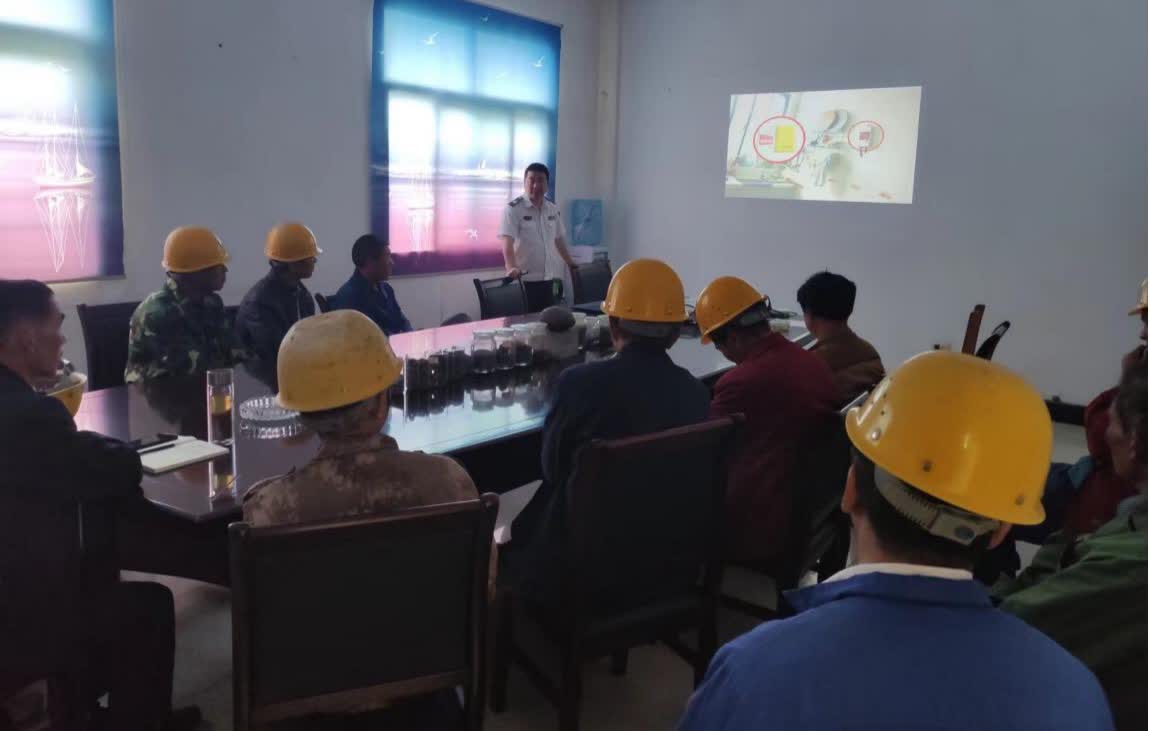 &ldquo;消 防 安 全 、生 命 至 上&rdquo;汇腾开展消防安全培训